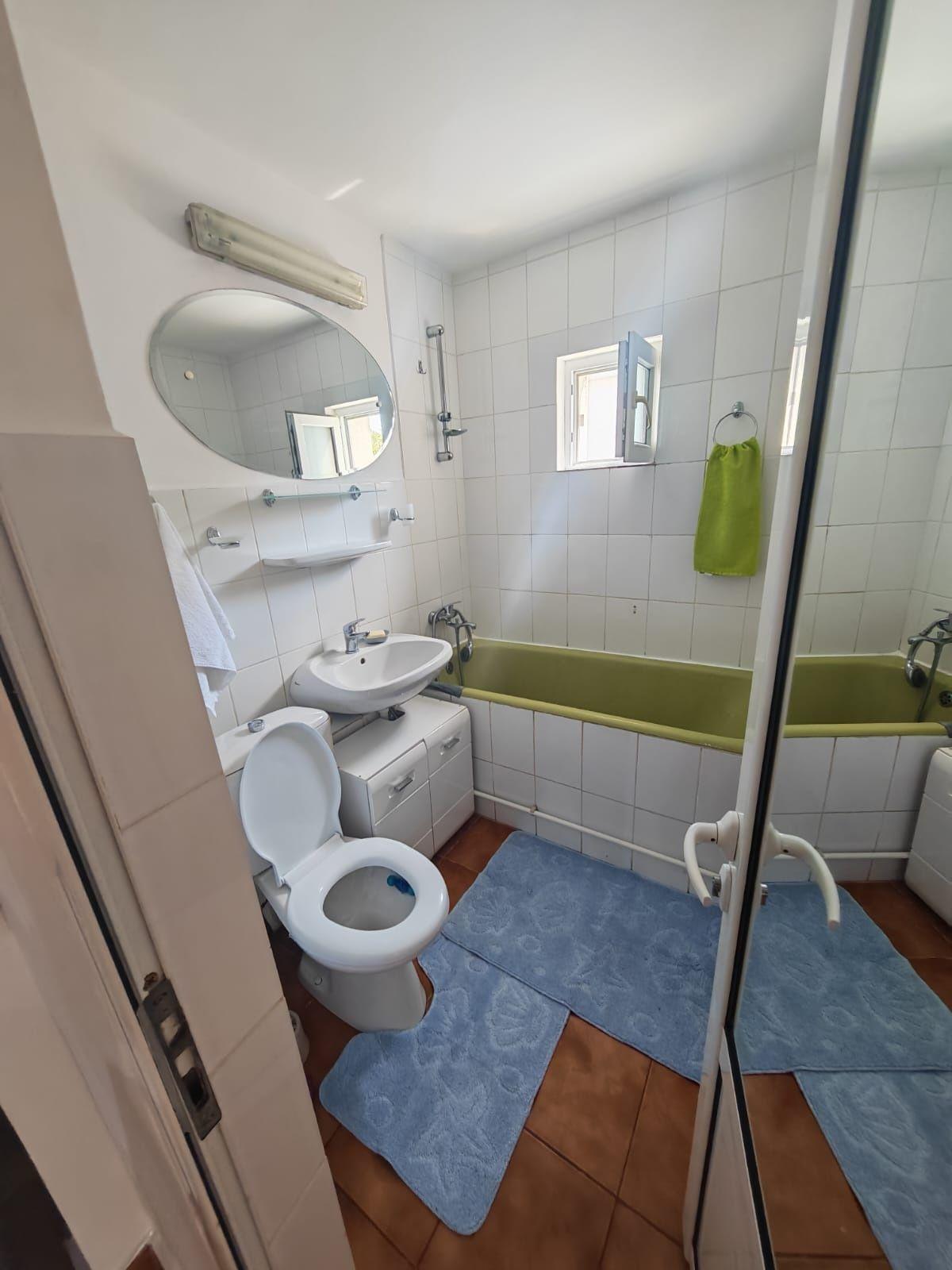 Apartament 2 camere de închiriat – Complet mobilat și utilat - imagine 1
