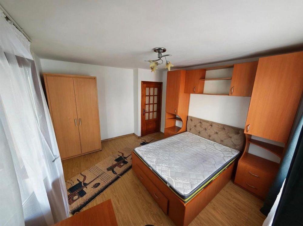 Inchiriez apartament 2 camere - Zona Tiberiu Crudu - Capat la unu - Mobilat si utilat - imagine 1