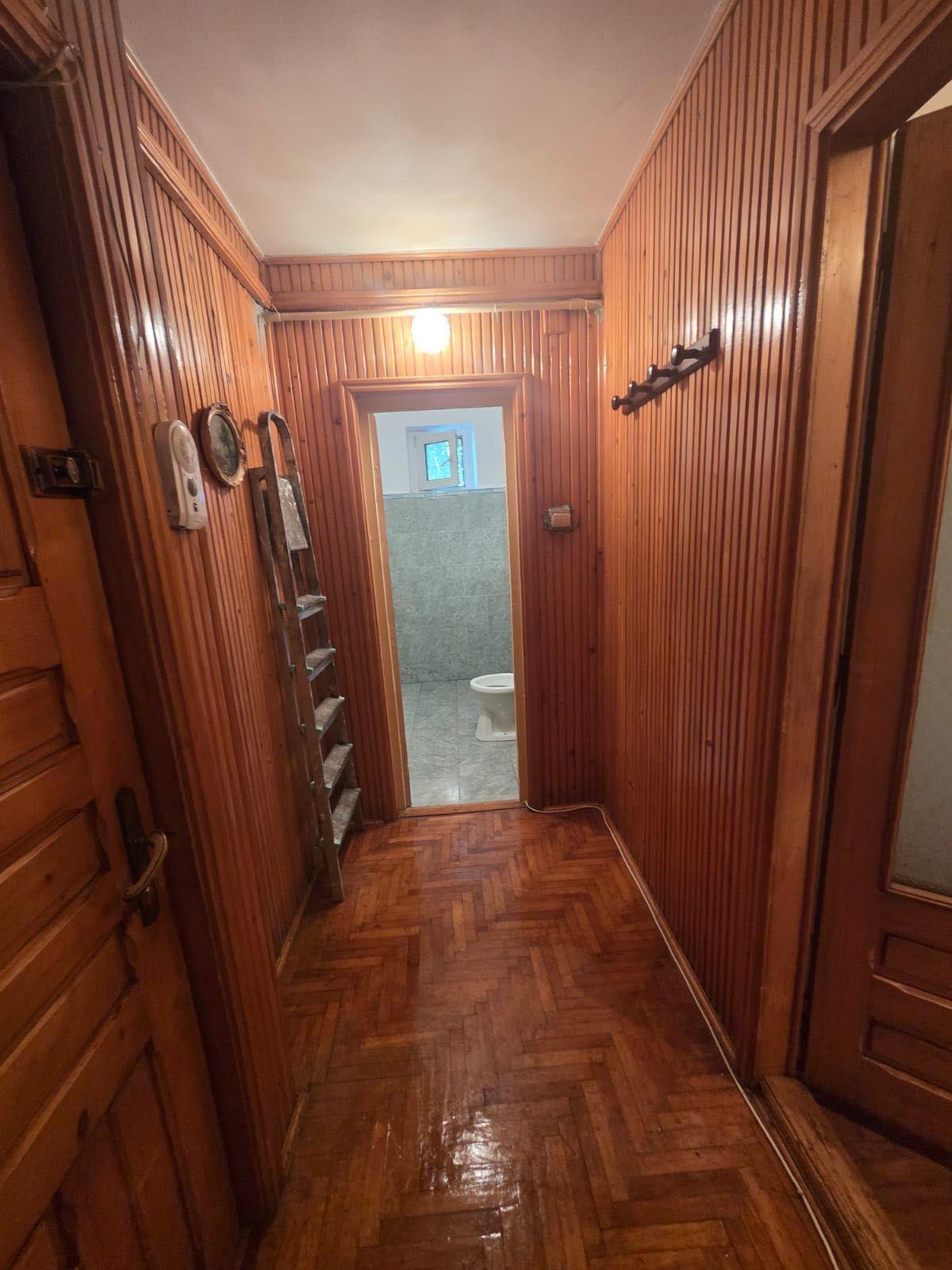 Vânzare apartament 3 camere zona 1 Mai -Piatra Neamț - imagine 1