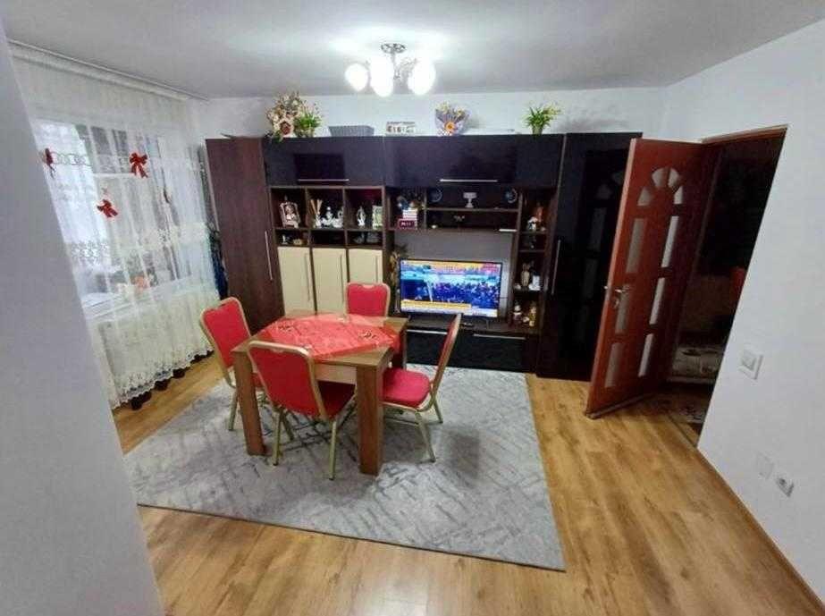 Închiriez apartament cu o cameră - imagine 1