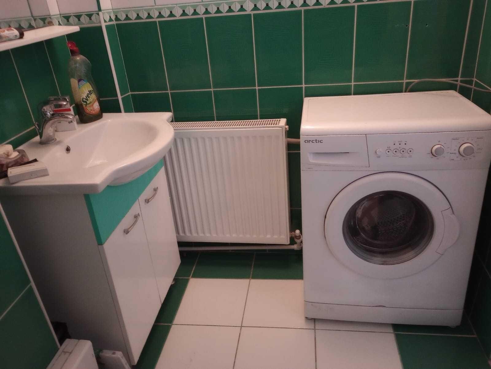 Inchiriez casa 6 camere in cartierul Gara Veche Piatra Neamt - imagine 1