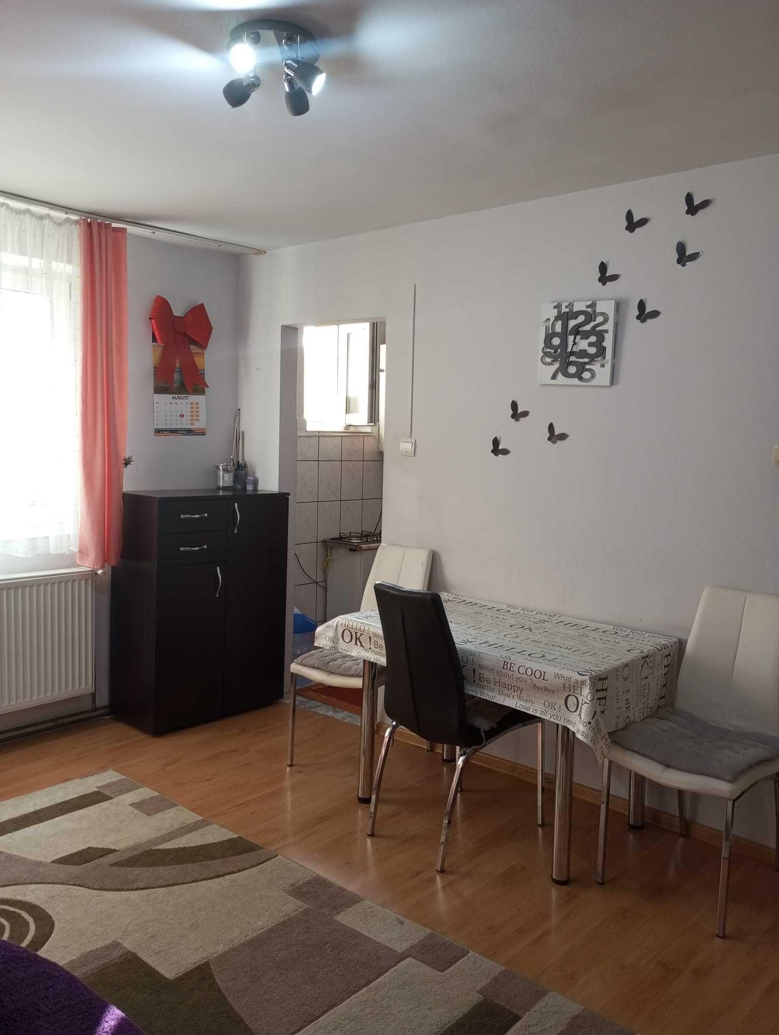 Chirie apartament 2 camere