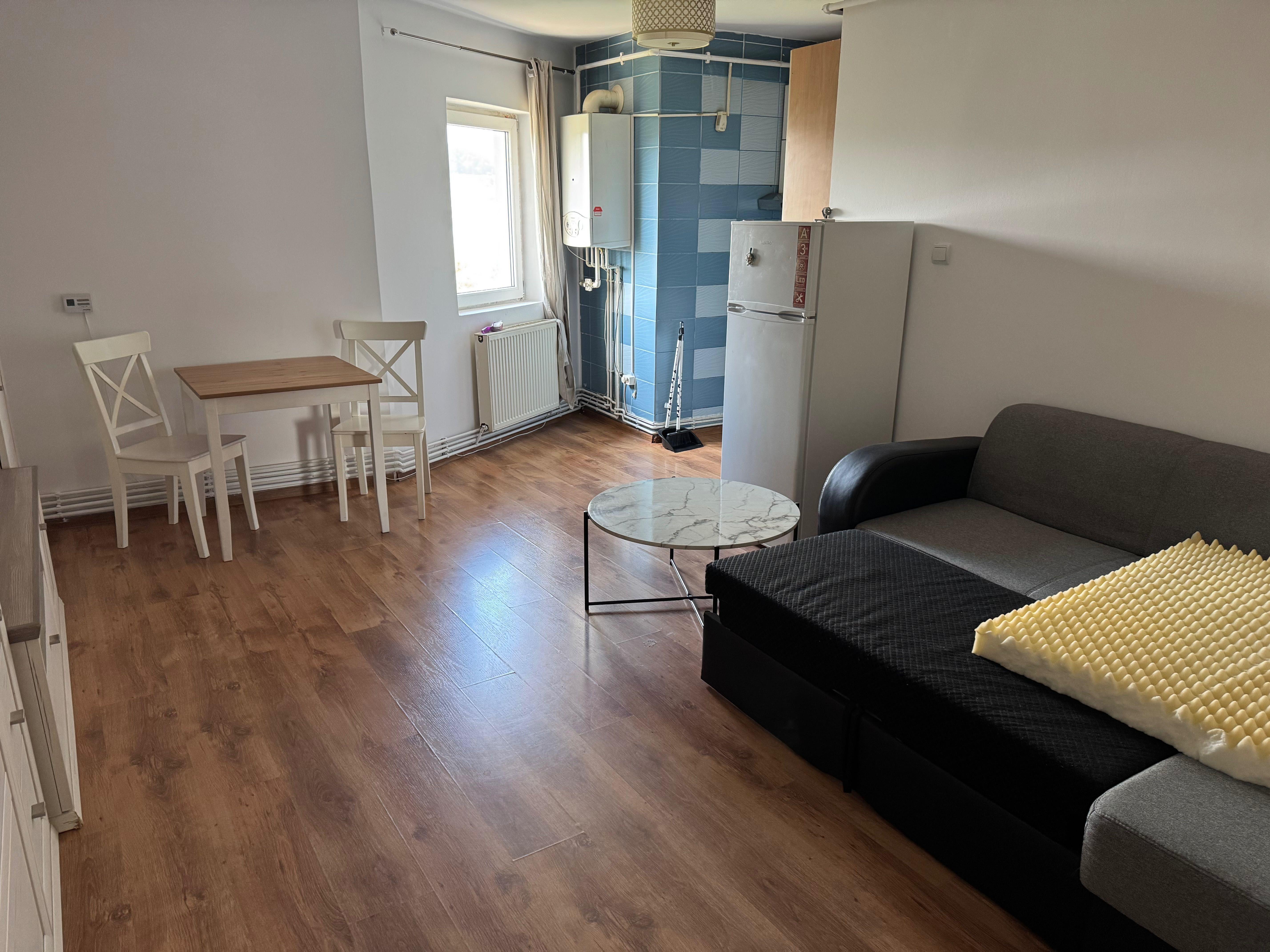 Apartament de închiriat cu 2 camere