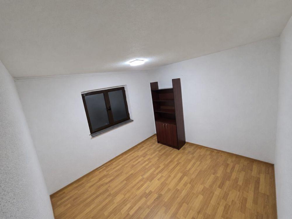 Inchiriez spatiu comercial