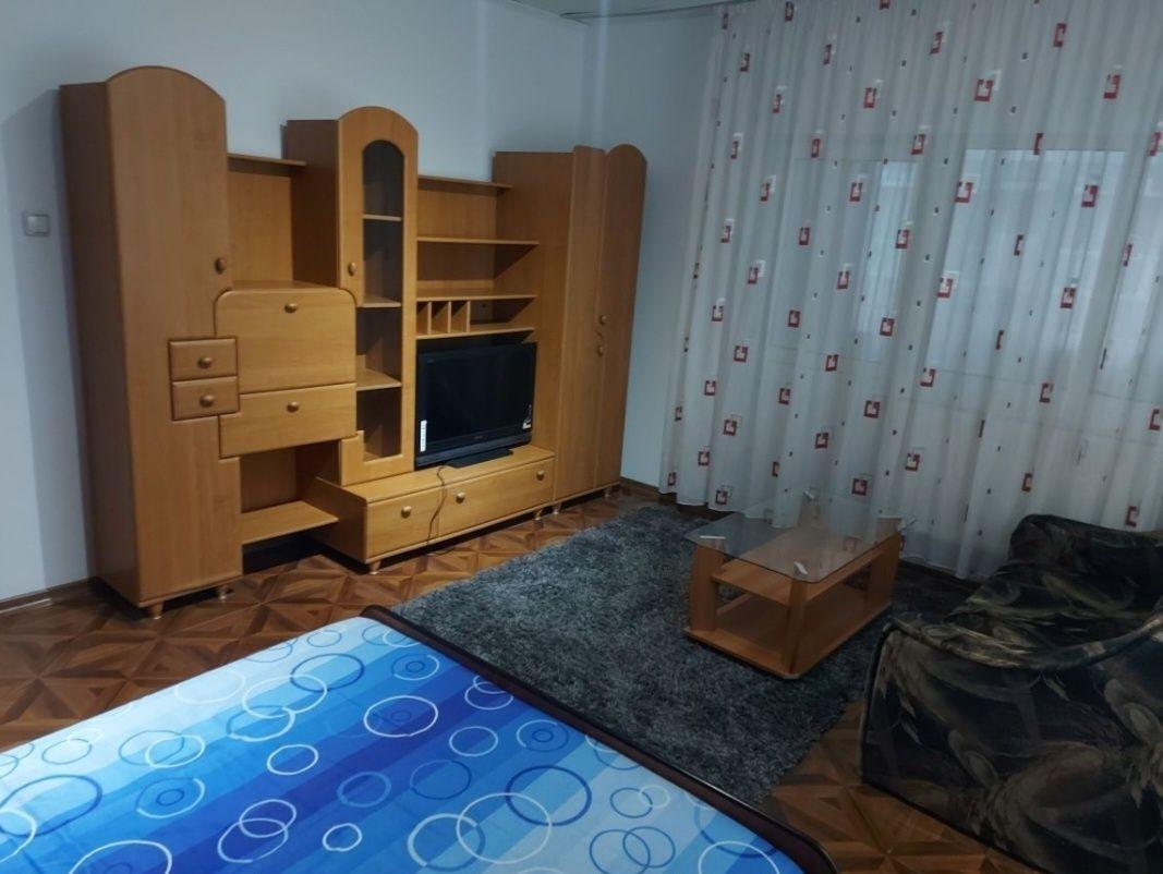 Ofer spre inchiriere apartament 2 camere in centru zona hotel Gorj