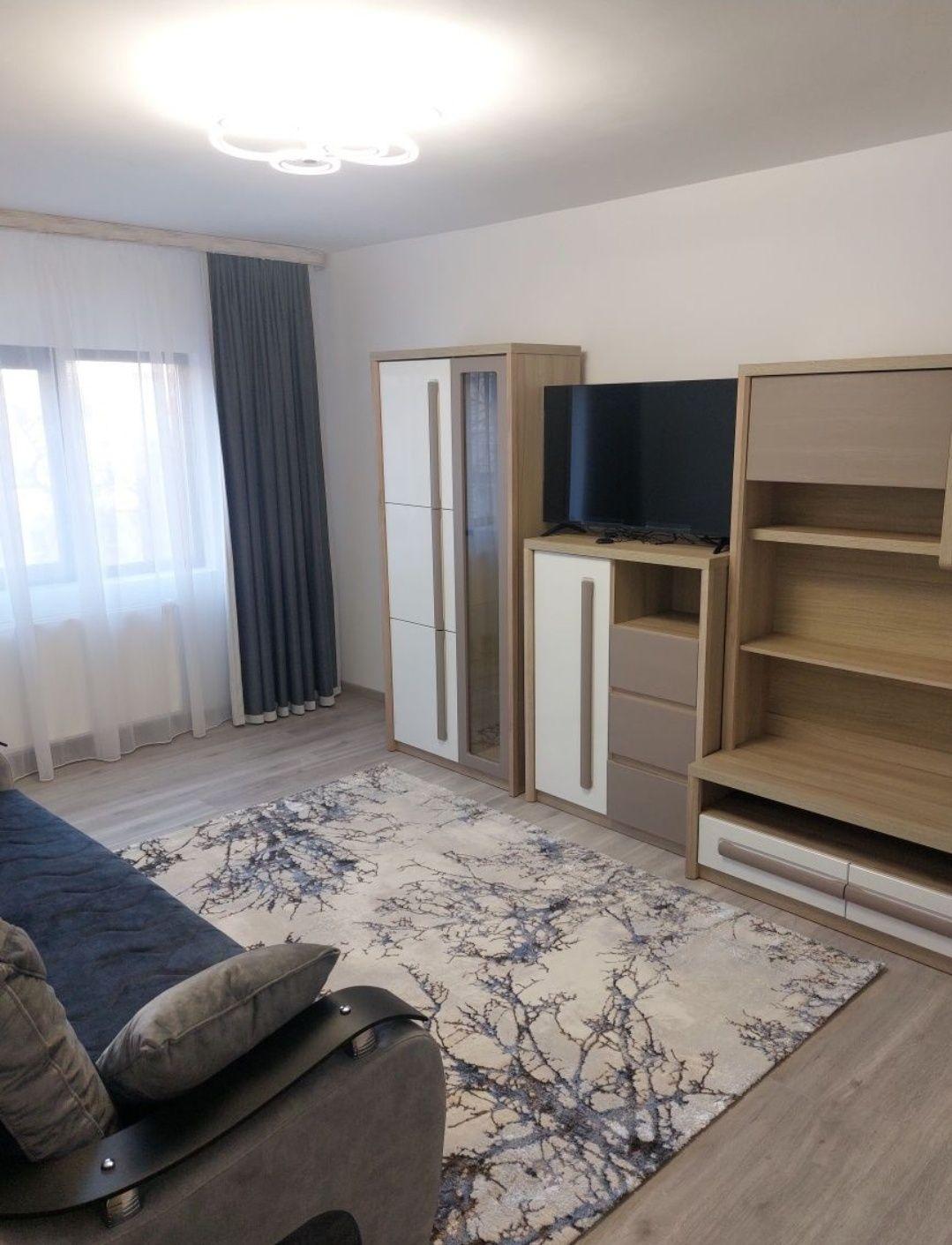 Închiriez apartament cu două camere