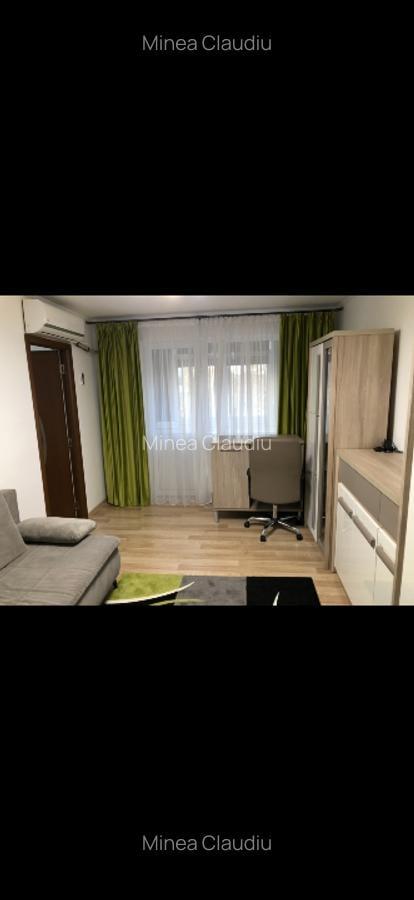 Vând Apartament 3 camere