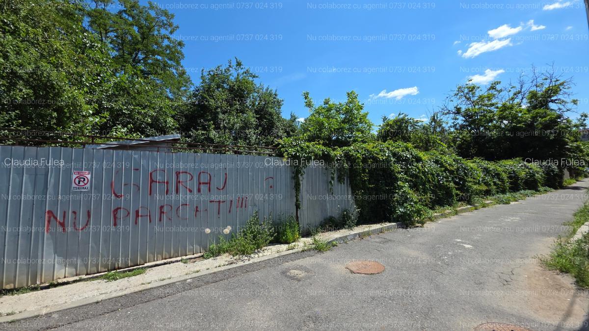 Vand teren 707mp + casa demolabila