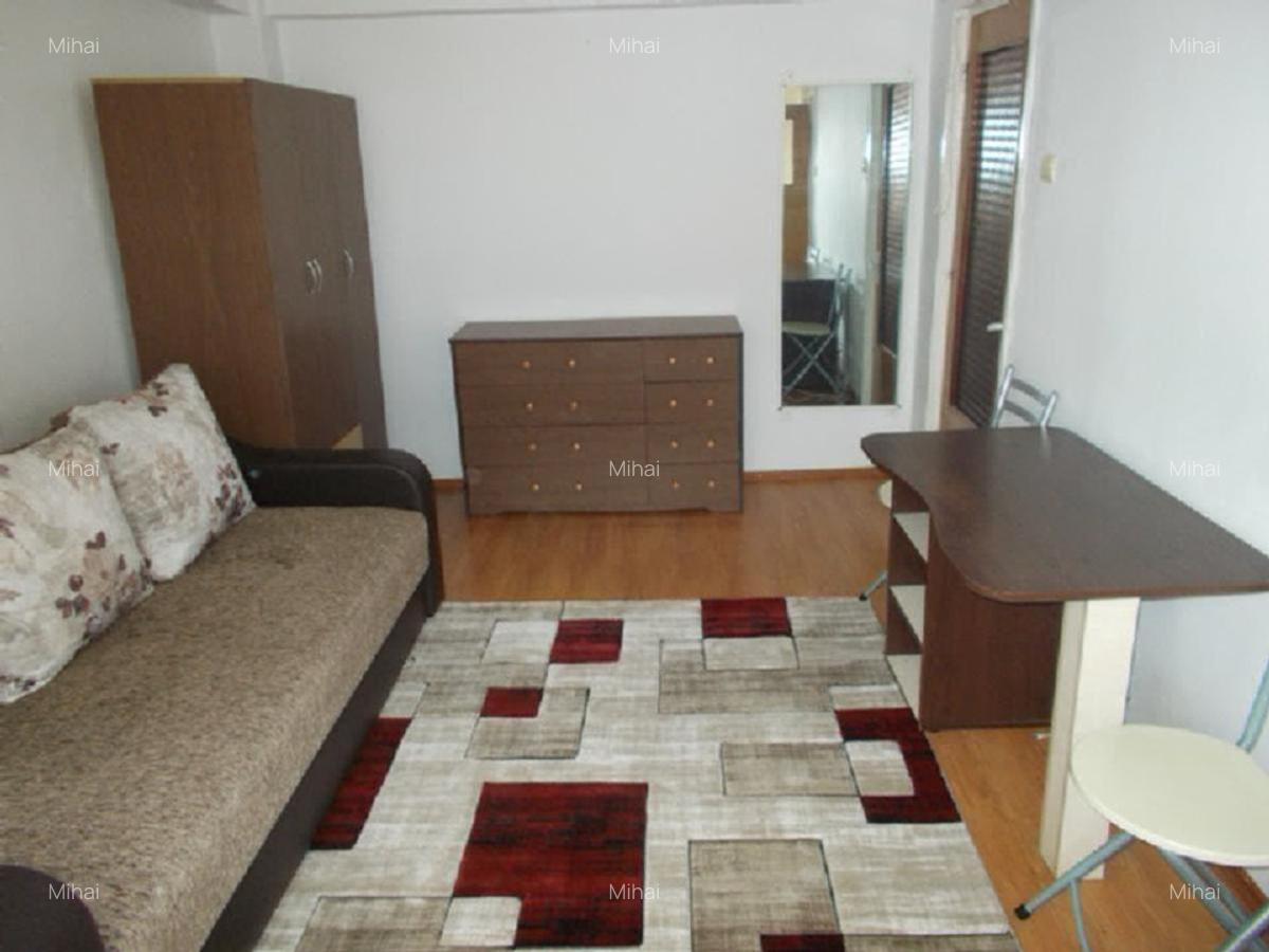 Proprietar,ofer garsionera frumoasa , bucatarie mare, contract Anaf 320 euro