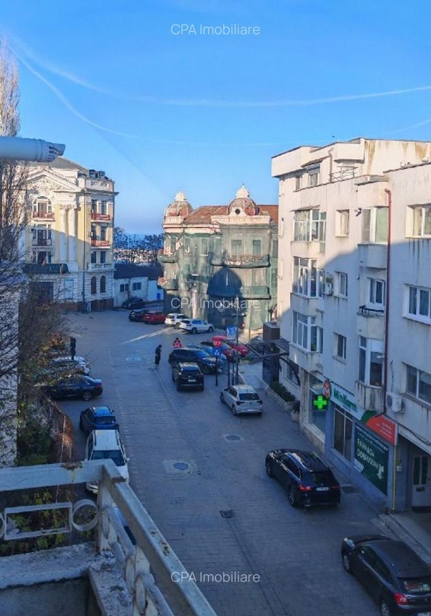 Apartament 3 camere decomandat, Cazino, Catedrala, Piata Ovidiu, - imagine 1