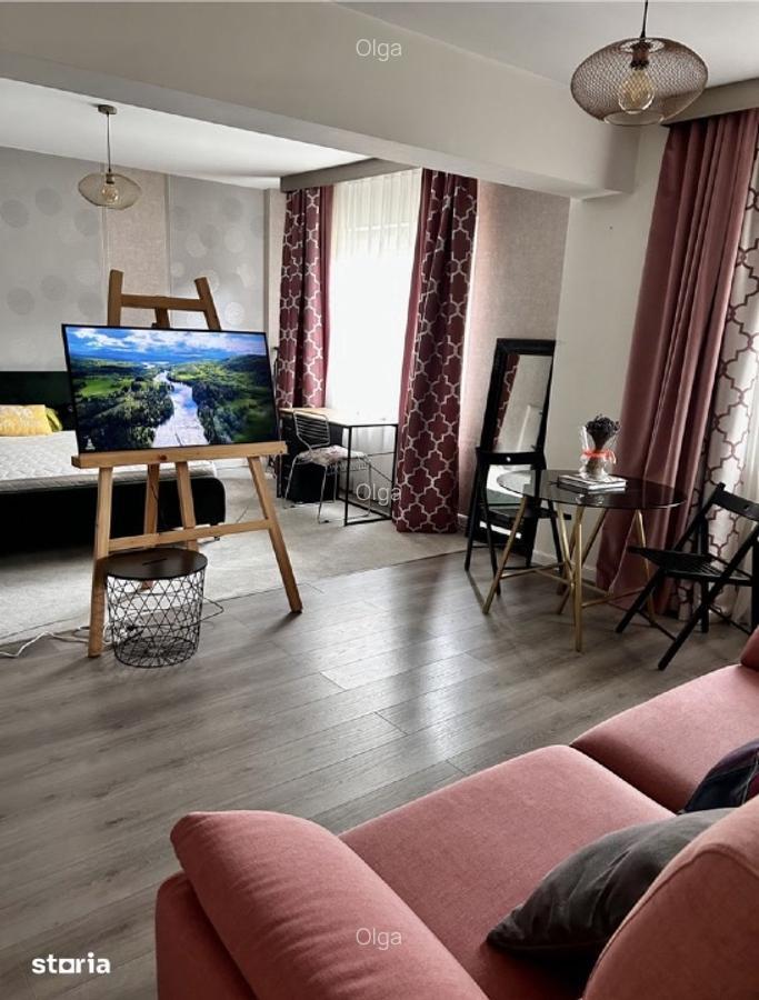 Studio renovat, mobilat 45 mp - imagine 1
