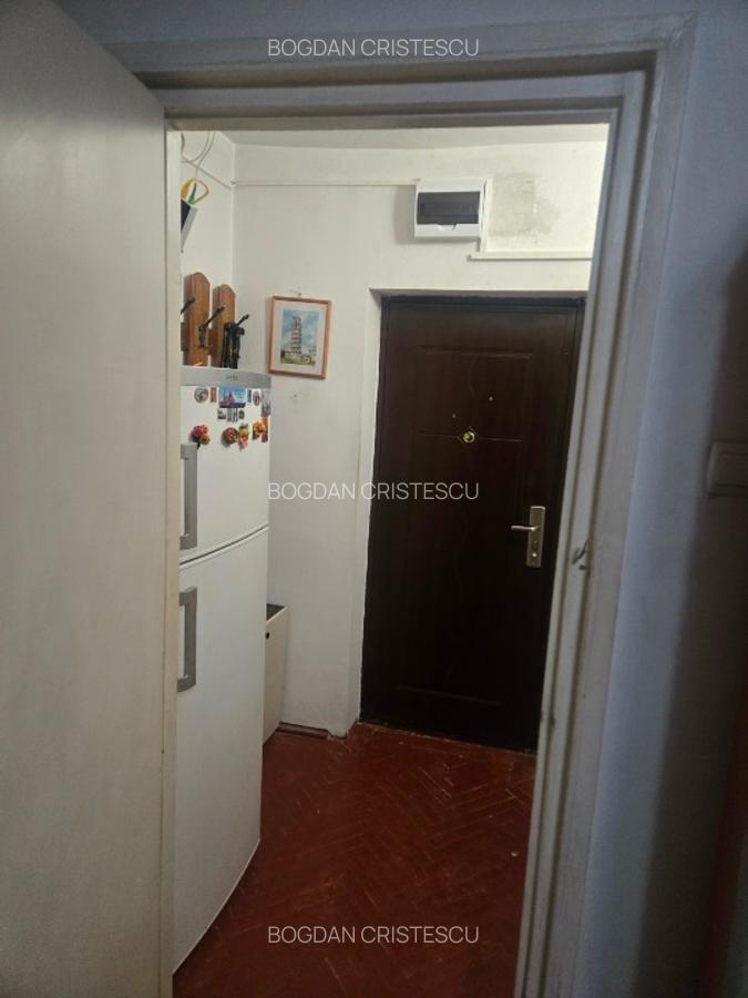 Închiriez garsoniera  Vatra Luminoasa 33 mp - imagine 1