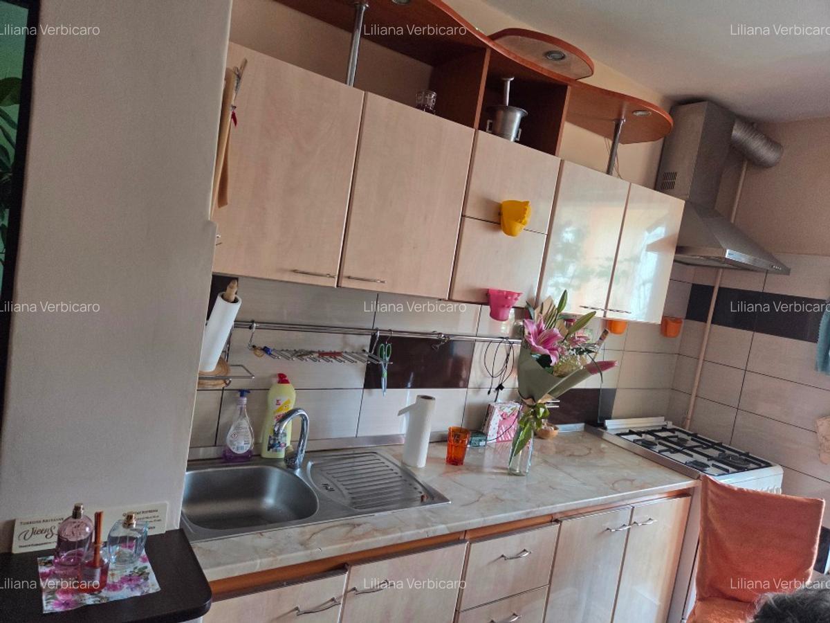 Inchiriez Apartment 3Camere