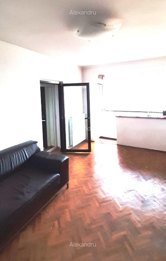 Apartament de 3 camere mobilat si complet utilat - imagine 1