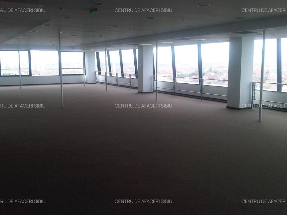4 spatii birouri Et. 1 B - de la 88 mp la 227 mp in CENTRU DE AFACERI SIBIU