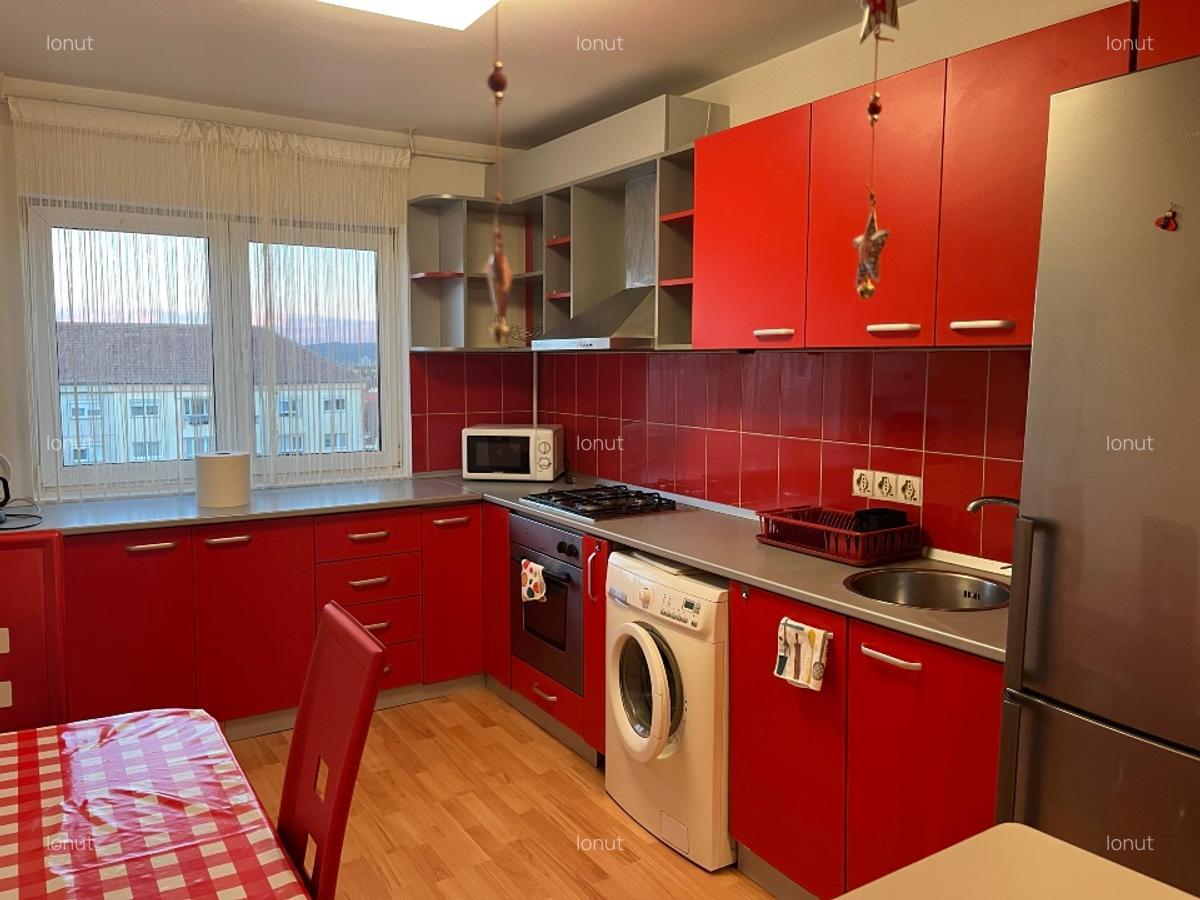 Închiriez apartament 2 camere