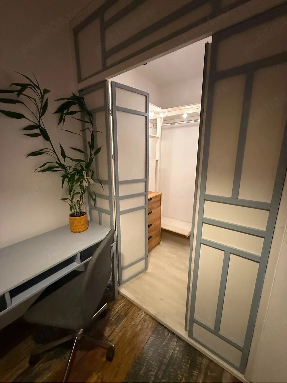 Inchiriez apartament 1 camera 41 mp, pet friendly, Piata 1 mai - imagine 1