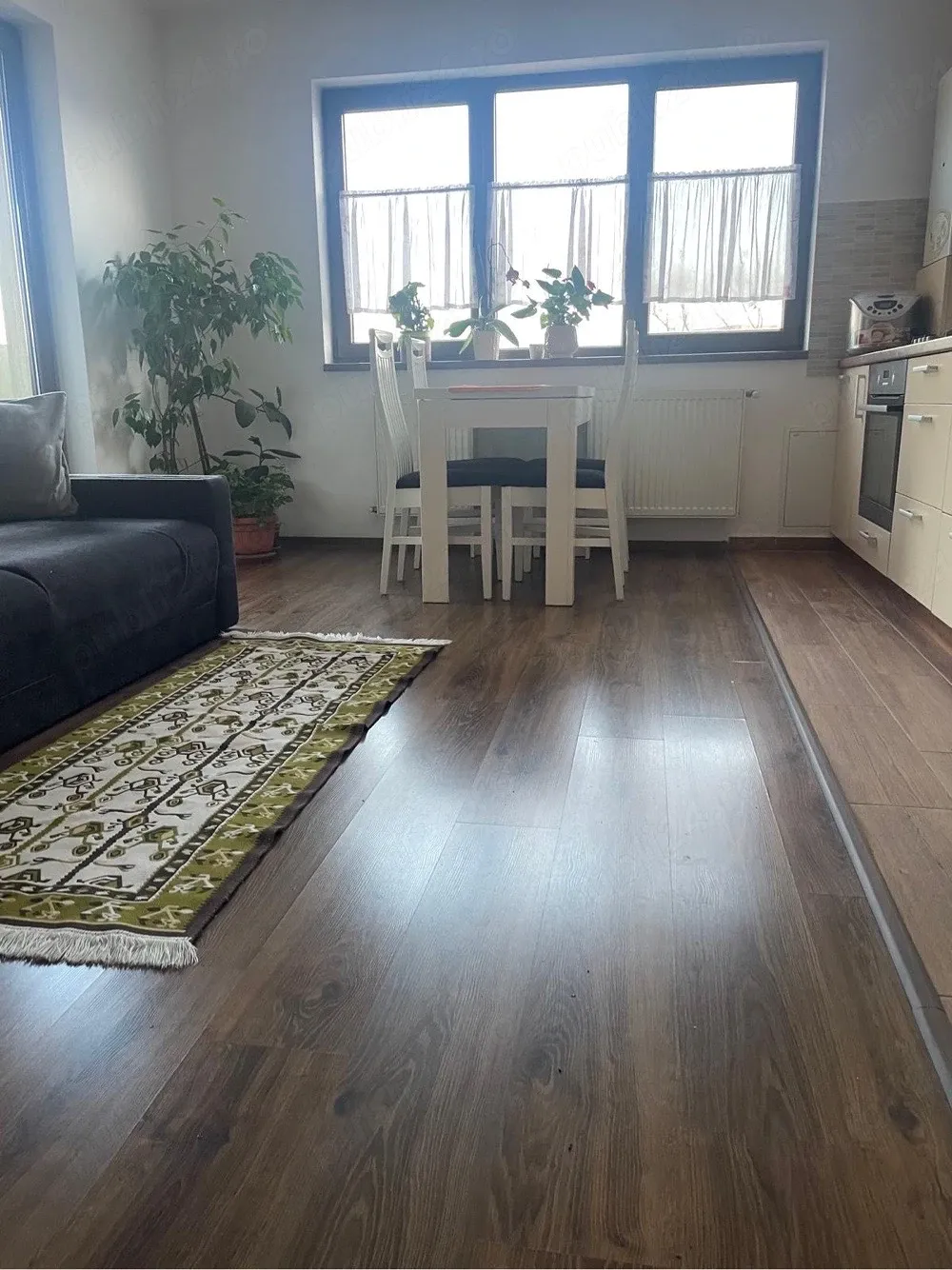 inchiriez apartamant 55 m2 - imagine 1