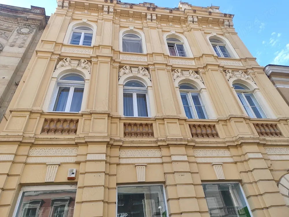 Apartament 120 mp  pe Strada Republicii  Brasov - imagine 1