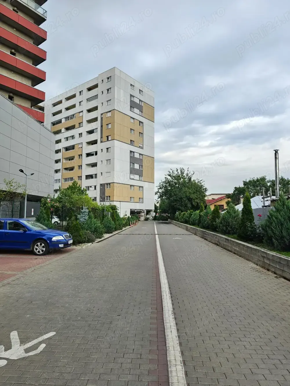 Apartament 3 Camere Mobilat si Utilat, Predare Imediata, Loc de parcare, 5 min Metrou D. Leoni