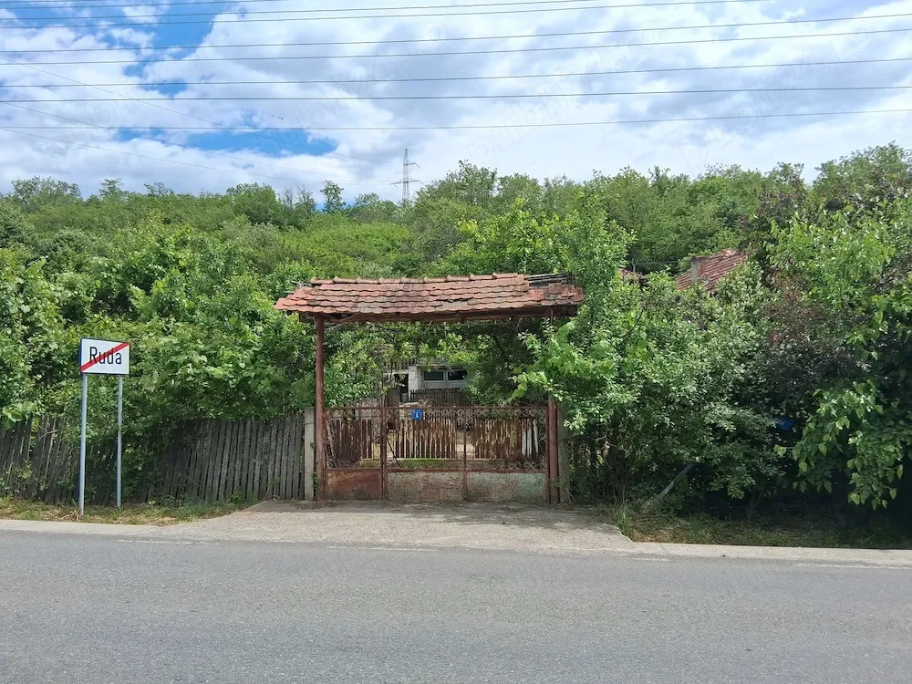 Teren intravilan de vanzare in Comuna Budesti, sat Ruda, Ramnicu Valcea