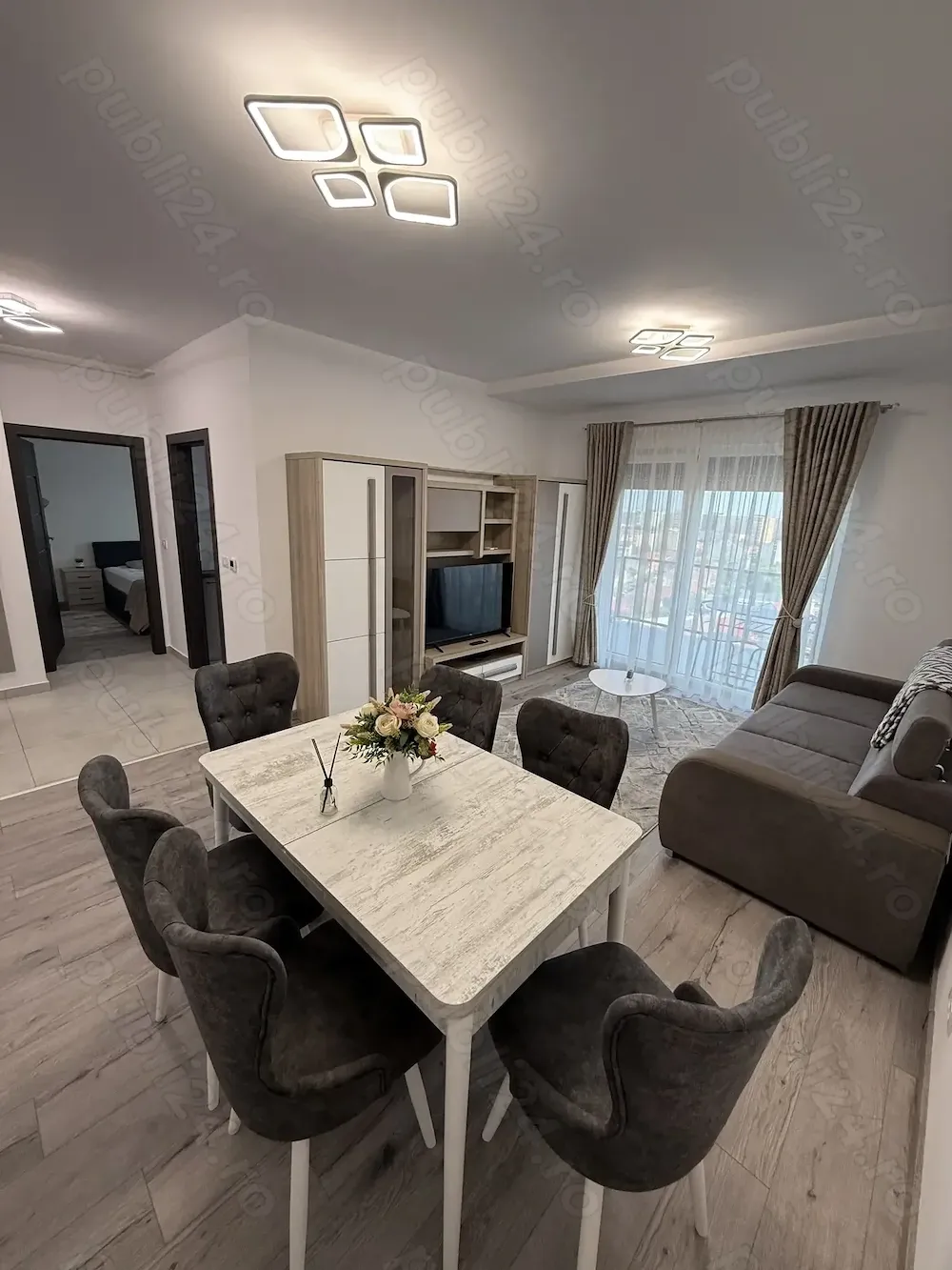 Închiriez apartament 2 camere Adora Park bl5