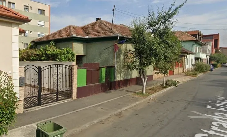 Casă de vanzare