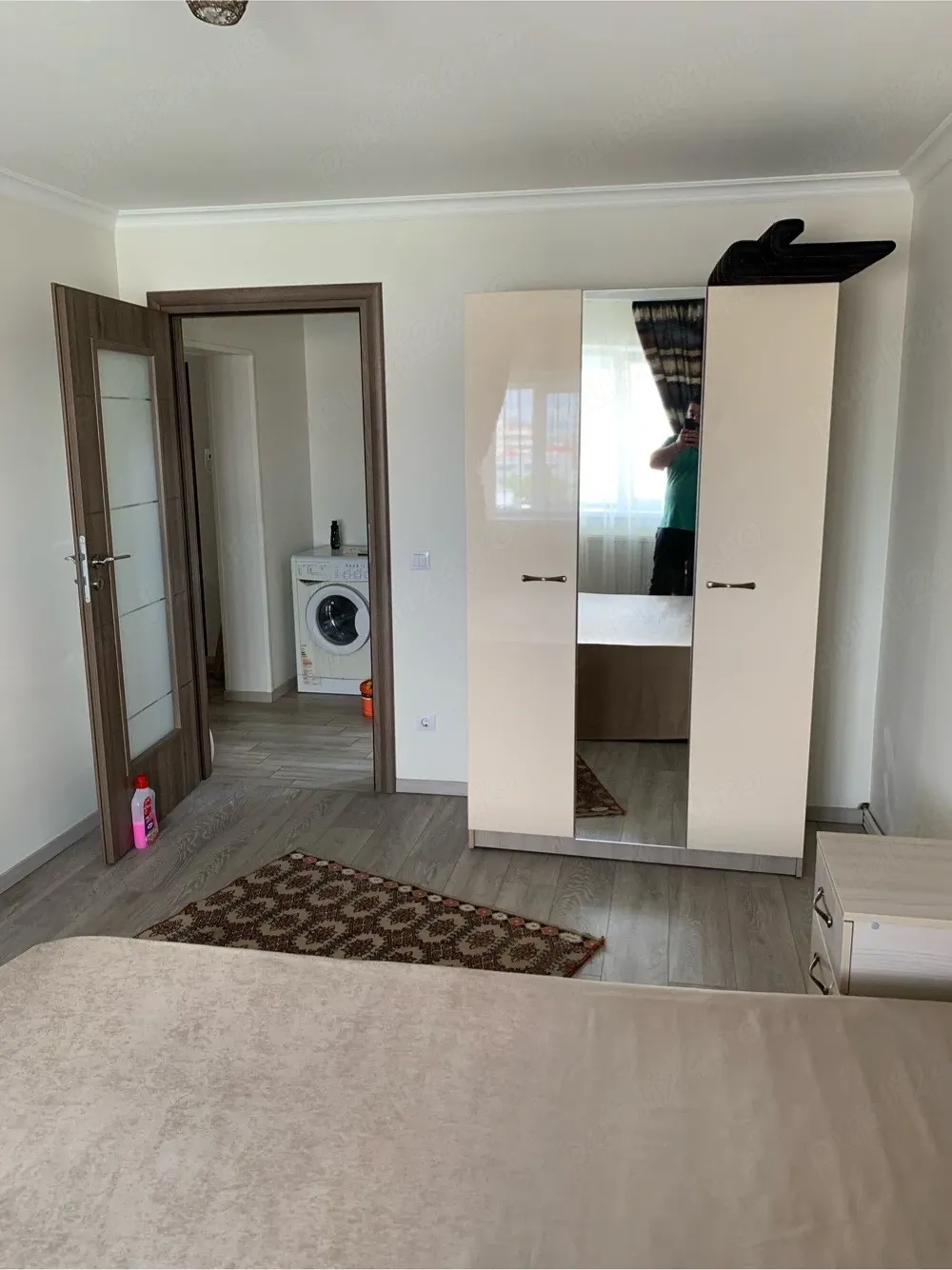 Vand apartament 2 camere