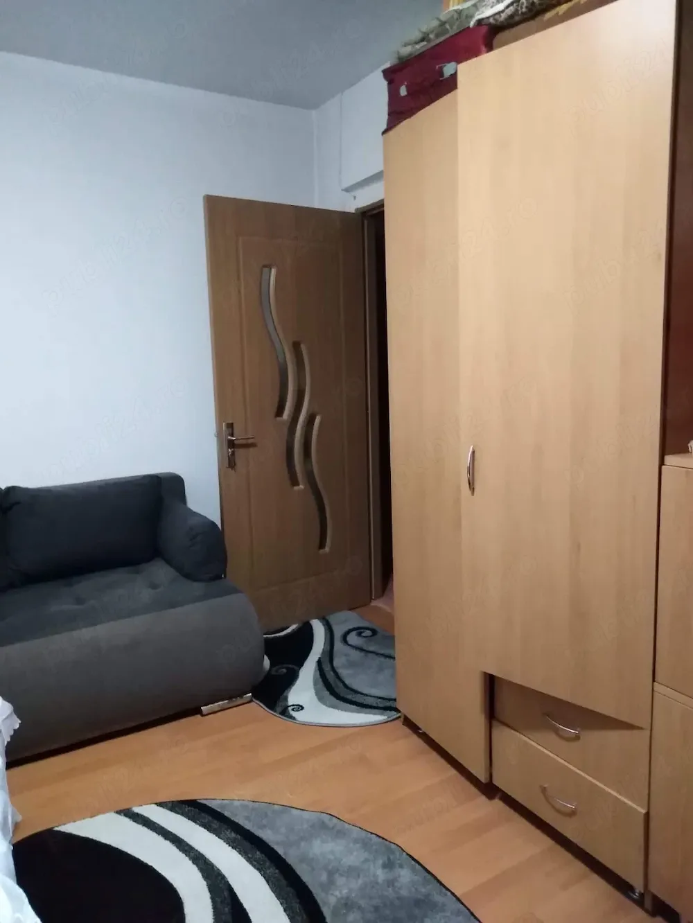 Vând garsonieră zona liceu Gheorghe Asachi