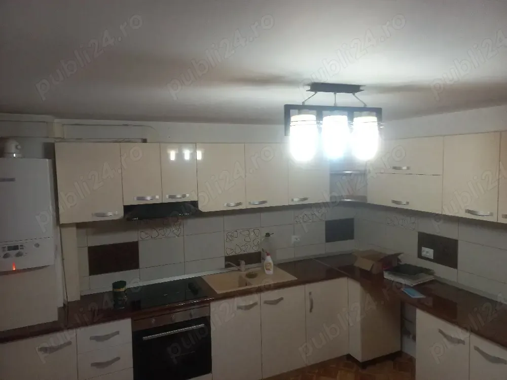 Apartament 4 camere95 mp