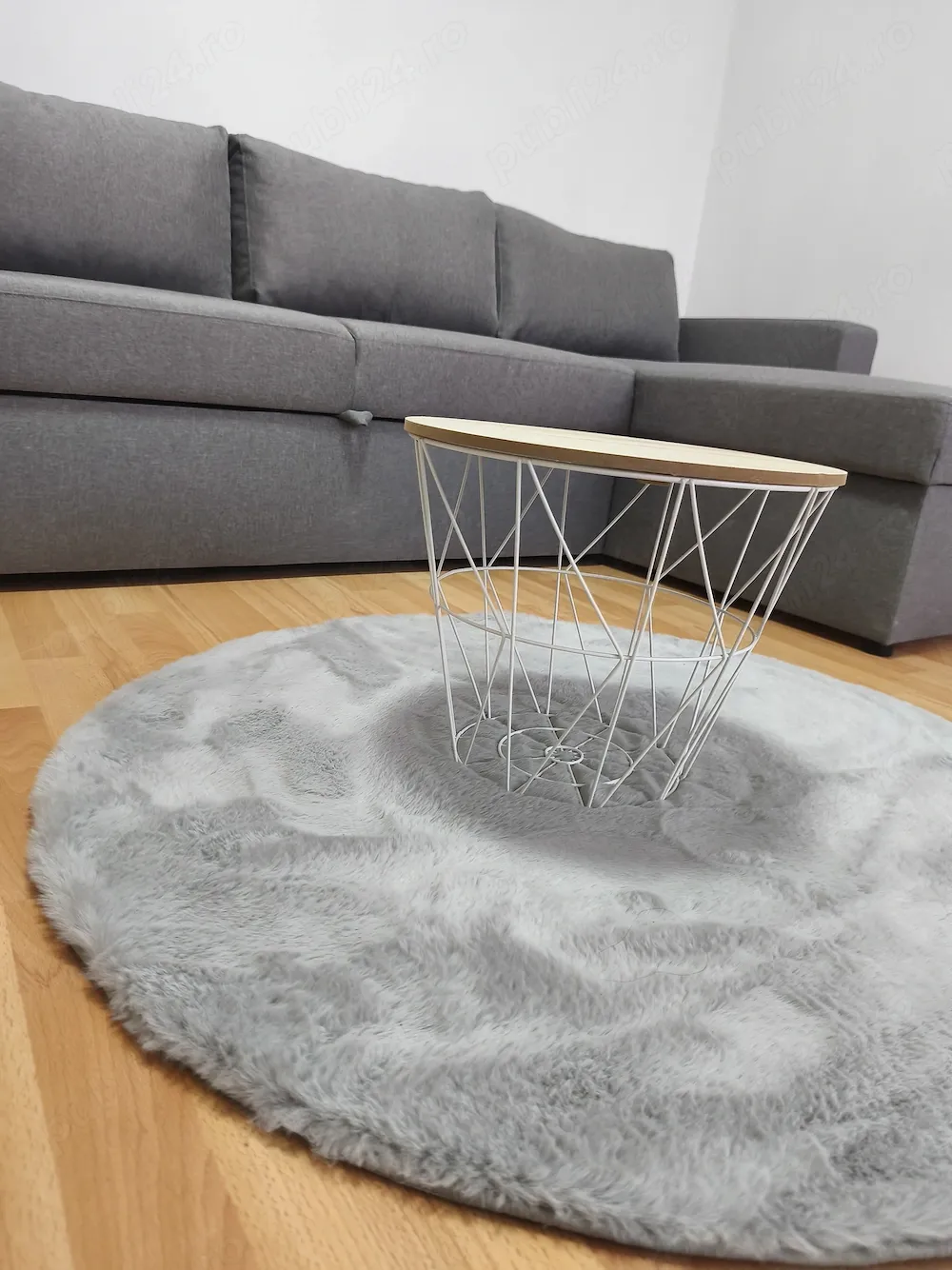 Inchiriez 2 camere la curte 250  Bragadiru - imagine 1