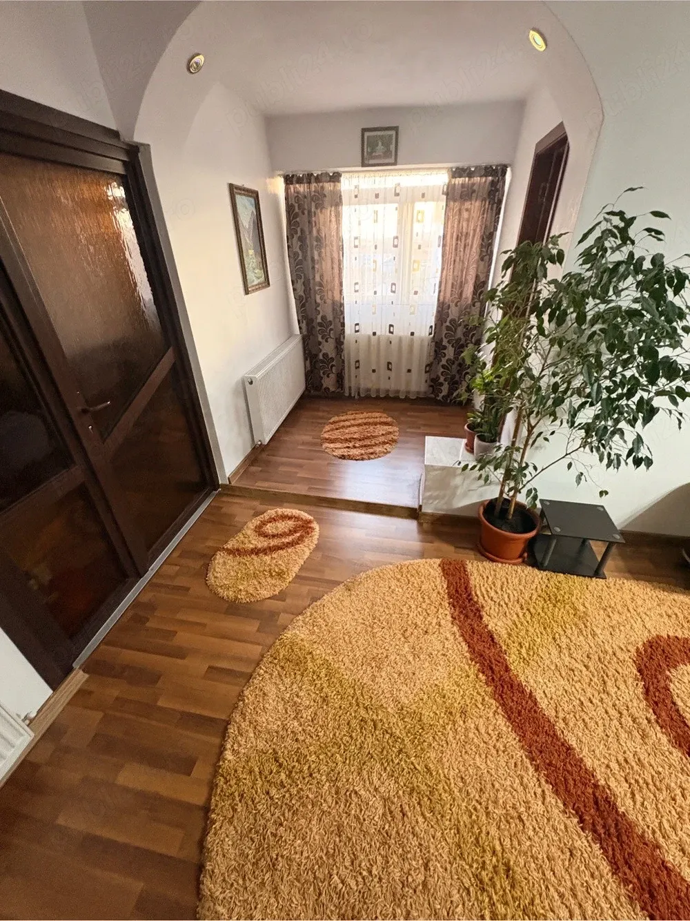 Apartament cu  3 camere Republicii, CEO, gară, taxe si impozite!