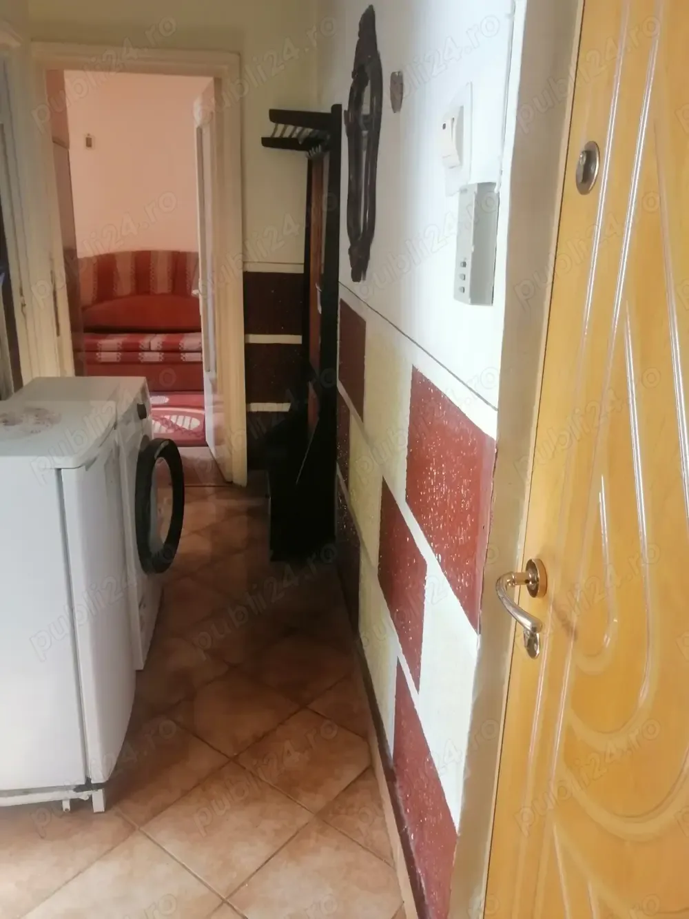 1300 lei Ap 2 camere decomandat de inchiriat