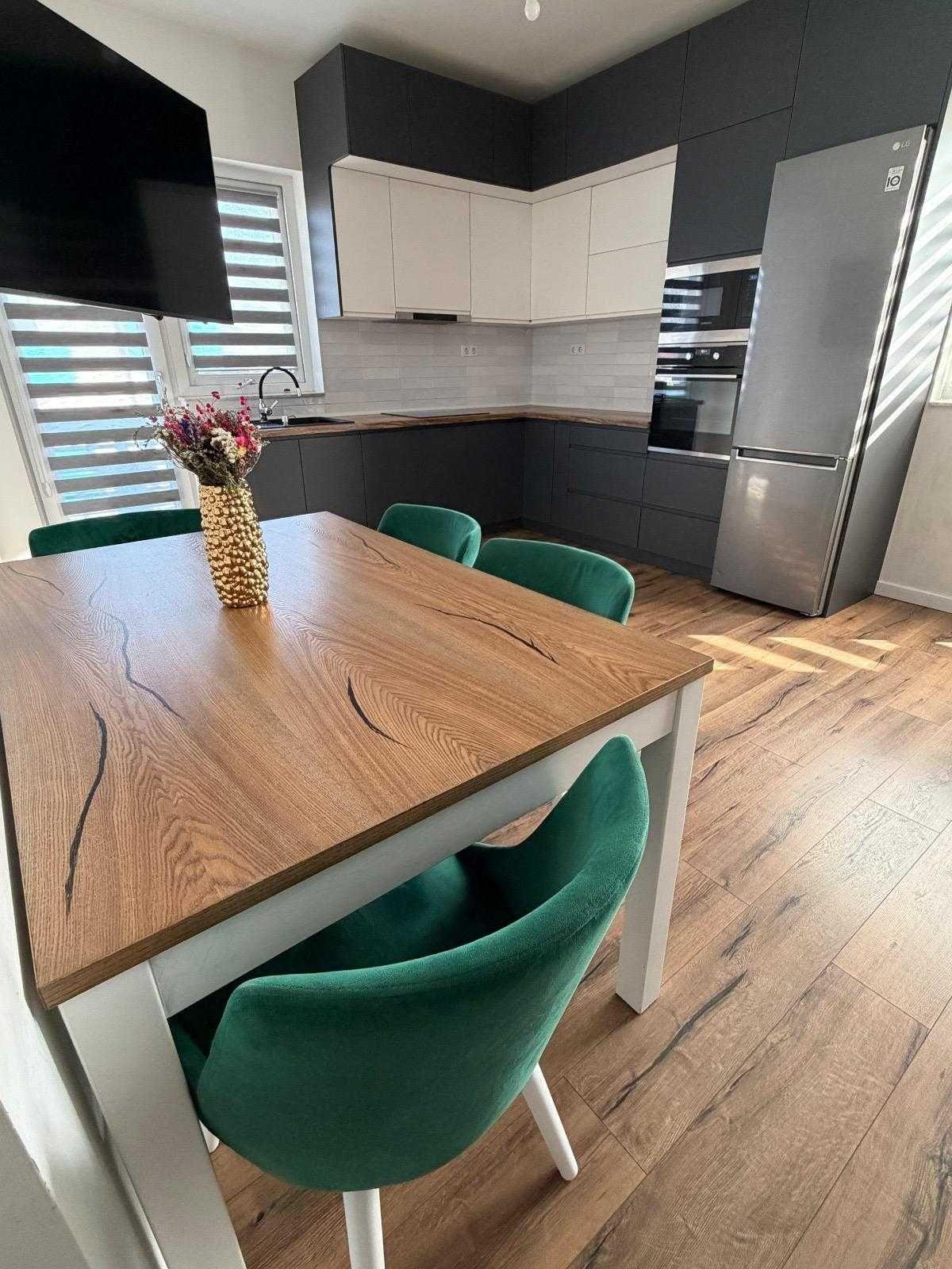 Apartament  3 camere 73mp, Terasă 36mp, 2 Băi, 2 Parcări subterane & Boxă