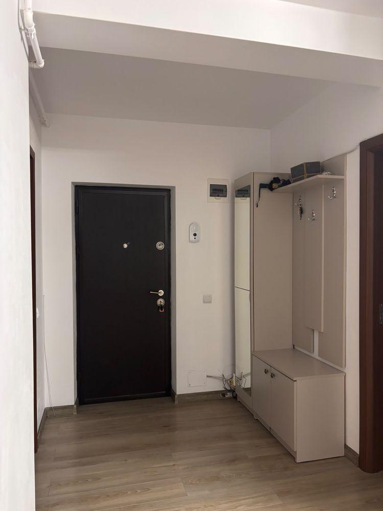 Apartament cu 2 camere decomandat de inchiriat : Str Avram Iancu:  Floresti