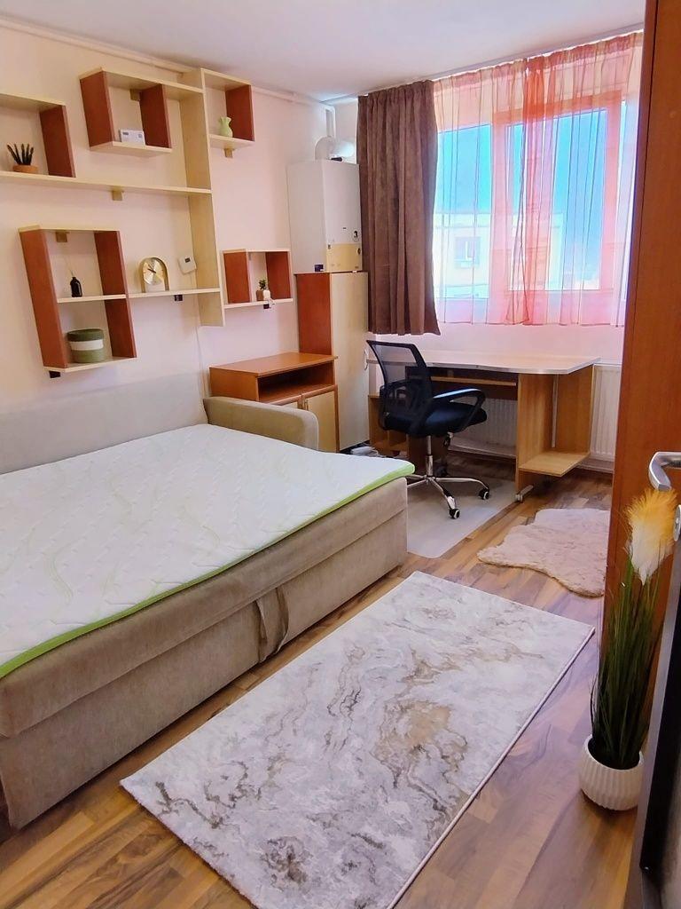 PF închiriez garsonieră Zorilor