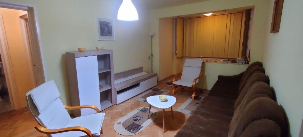 Închiriez pe termen lung apartament cu 2 camere in Tudor
