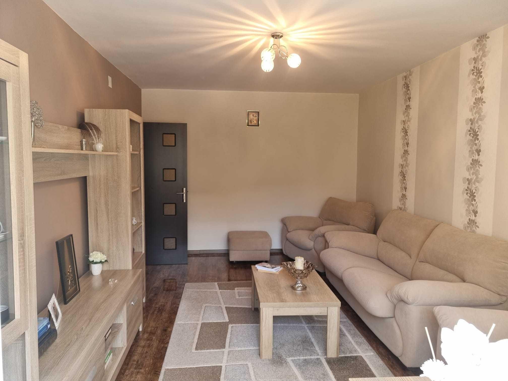 Apartament de vanzare, 3 camere, decomandat, Racadau - Parcul Ursu - imagine 1