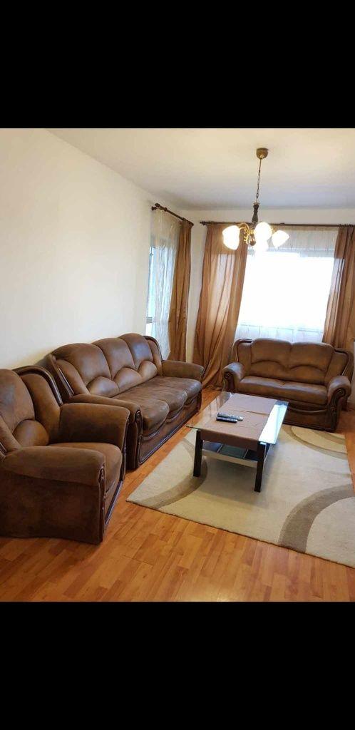 Vand apartament 3 camere - imagine 1