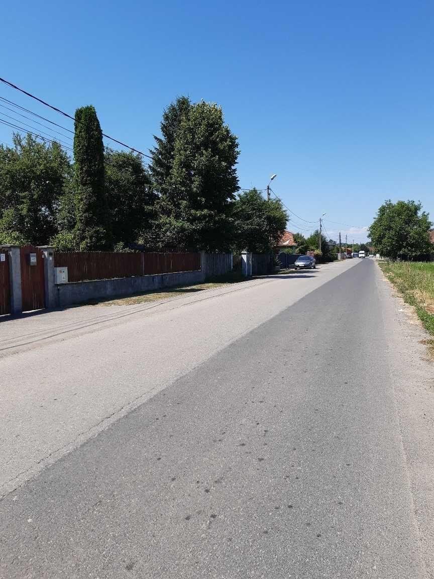 Vand teren intravilan construibil toate utilitatile la drum asfaltat central Lunca Calnicului