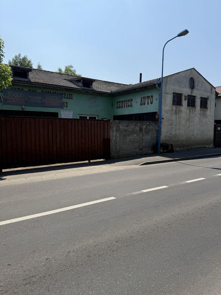 Particular vand spatiu comercial in Brasov
