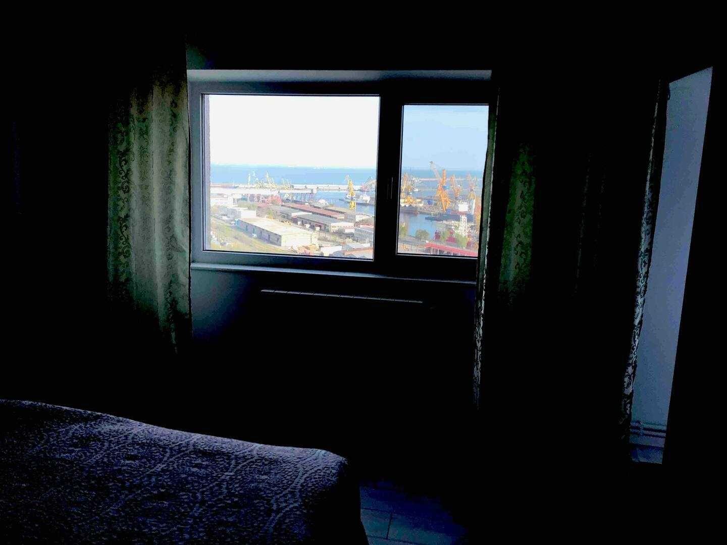 Direct proprietar- STUDIO cu vedere la mare și port Strada Traian, bloc K4