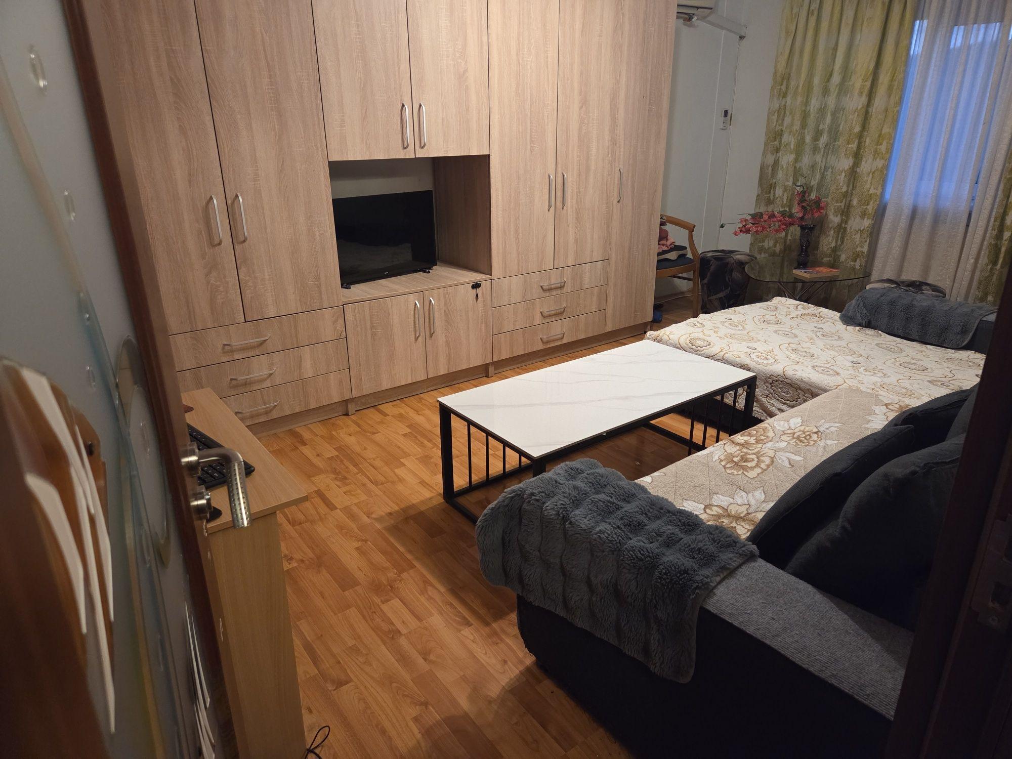 Apartament 3 camere decomandate - 2 bai -Rovine Craiova