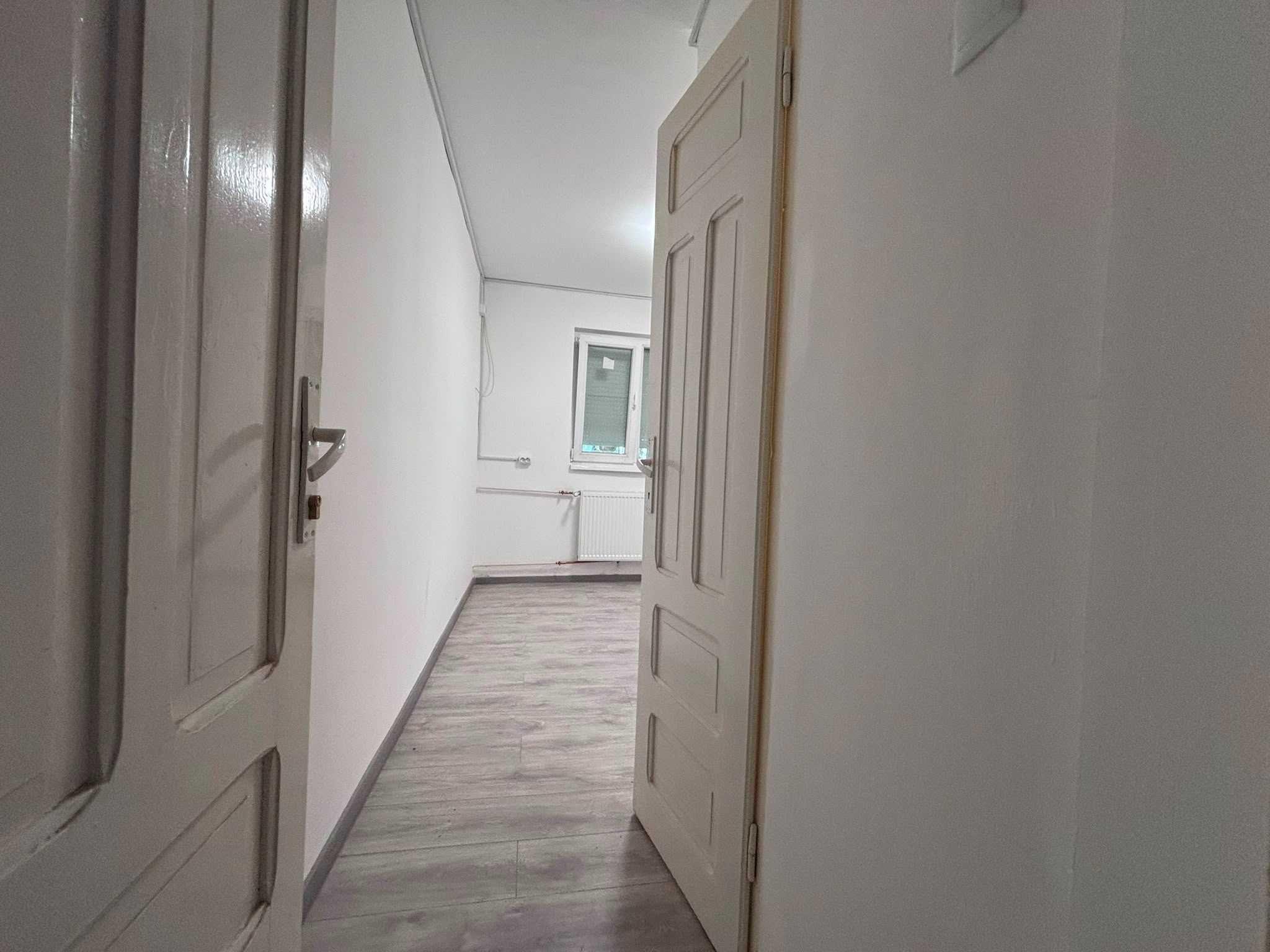 Vand Garsoniera , Parter, Strada Aluminei, Nr. 37 /A