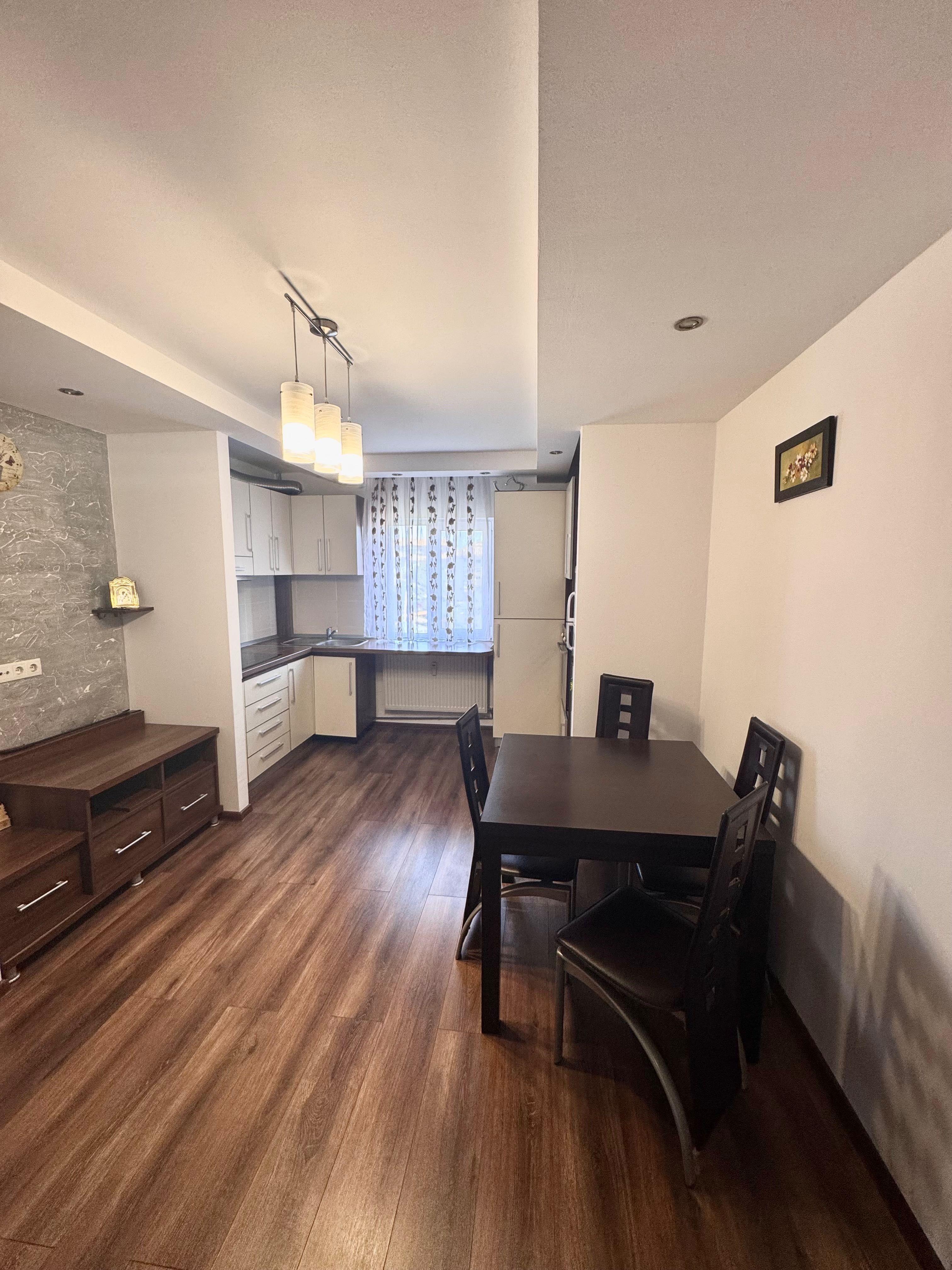 Apartament  de închiriat zona Nufărul . - imagine 1