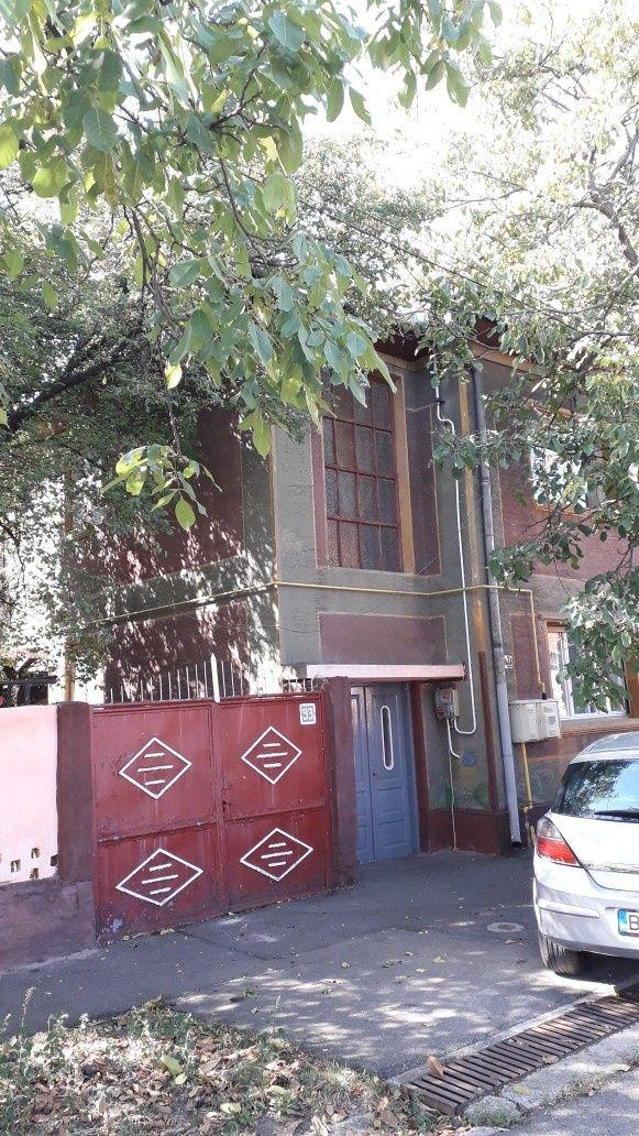 Vând casă cu etaj , Oradea, Ioșia ,str. Aviatorilor nr.93,