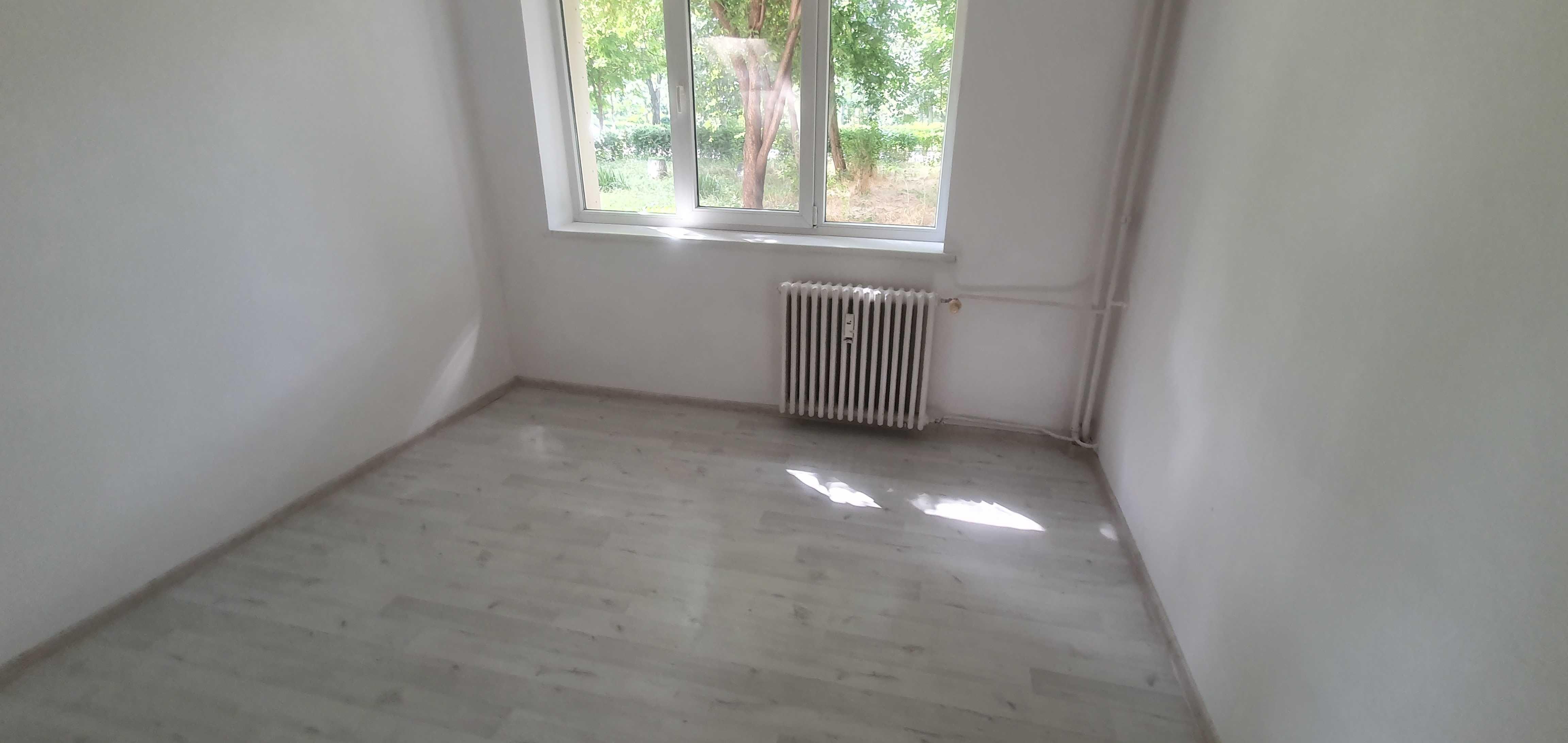 apartament 2camere de vanzare