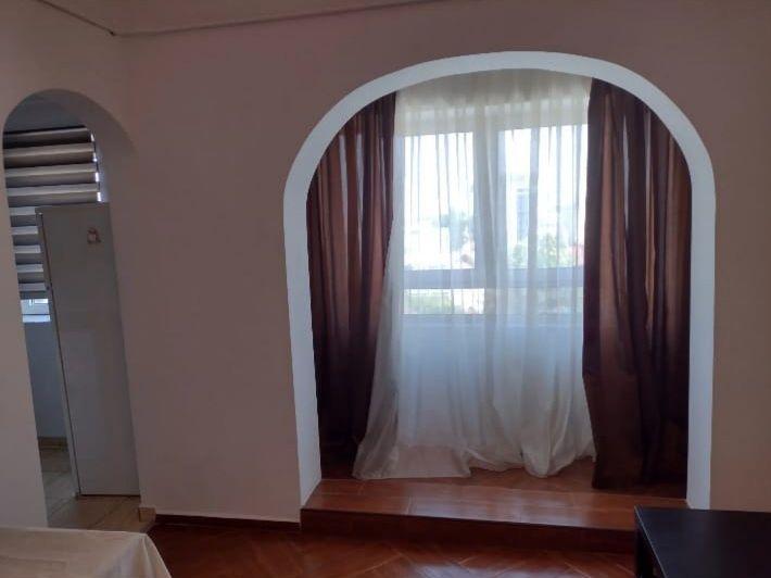 Garsoniera de închiriat Ultracentral Ploiesti - imagine 1