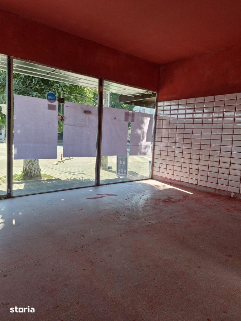 Spațiu comercial de închiriat, ultracentral, 28mp, Ploiești