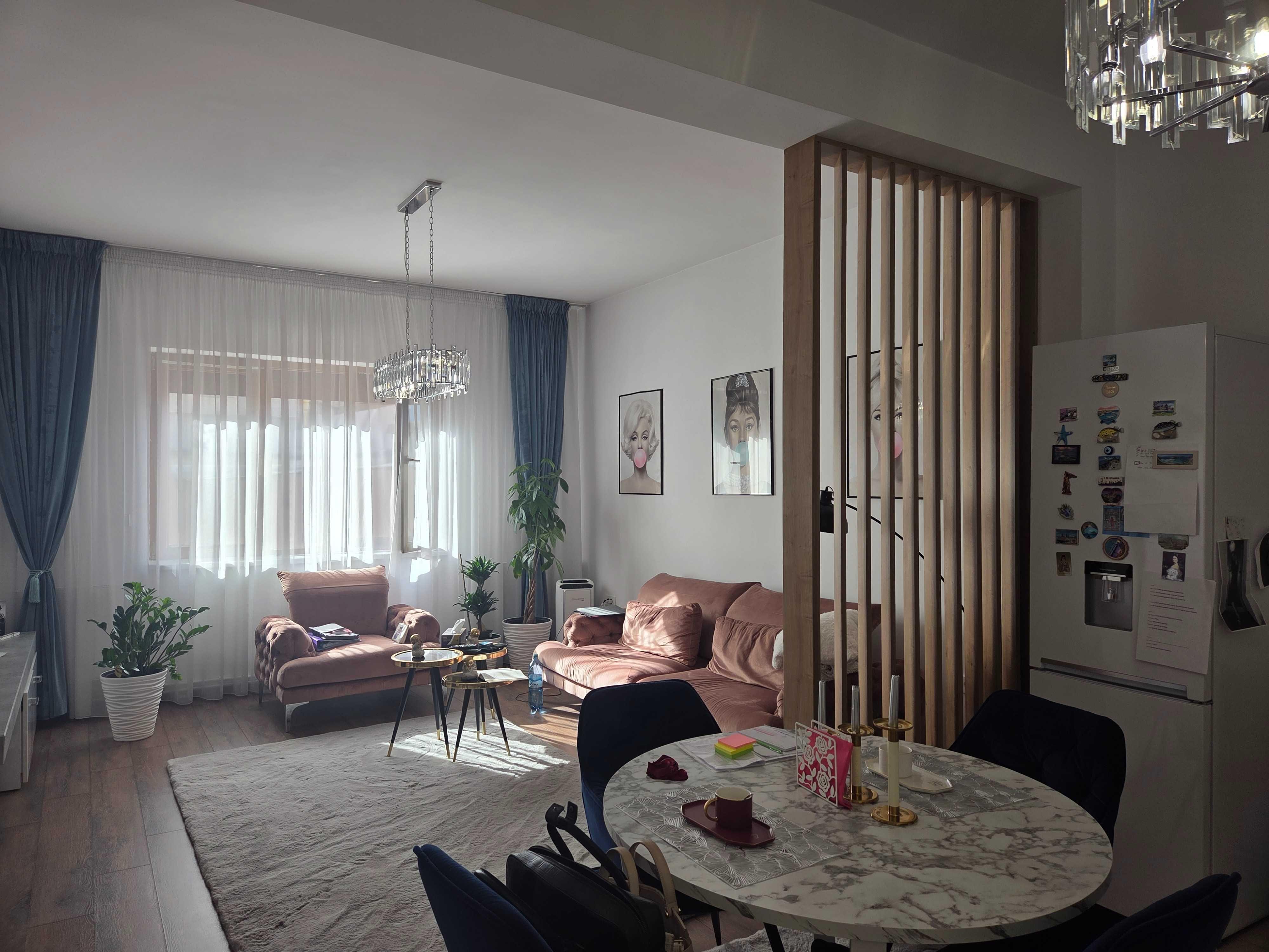 Vand ap 3 camere Damaroaia